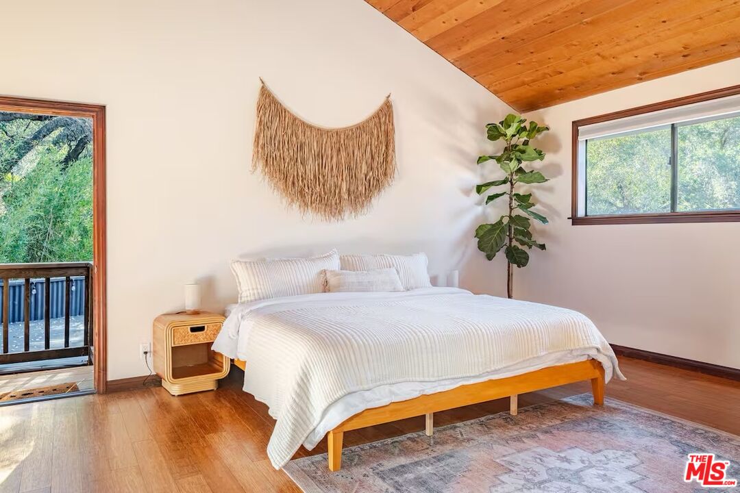 178 Muerdago Road Topanga, CA 90290 - Photo 18 of 73