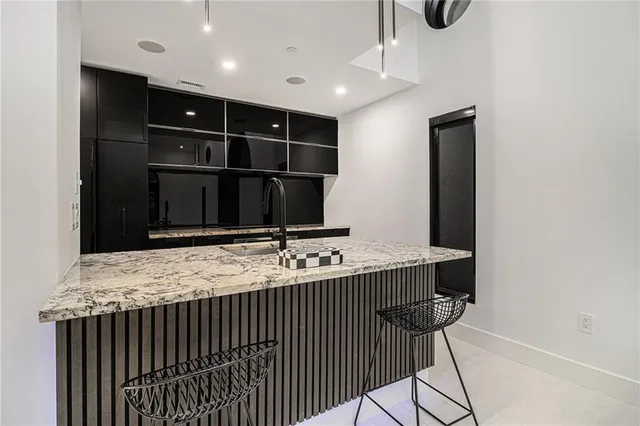 $2,500 | 199 14th Street Northeast, Unit 103, Atlanta, GA 30309