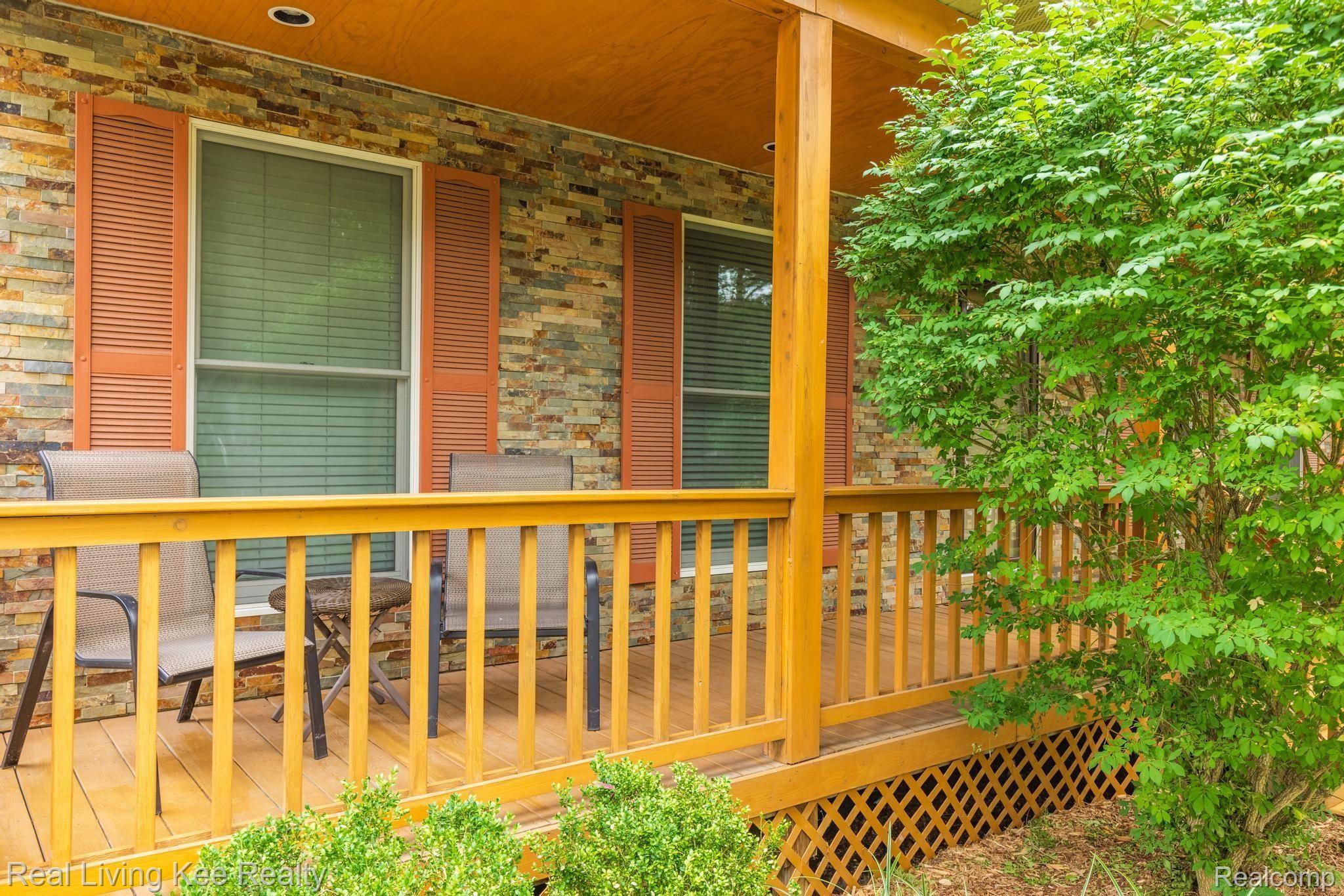 509 Driftwood Avenue Rochester, MI 48307 - Photo 4 of 48 Porch-3.jpg