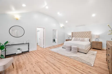 $1,290,000 | 4606 Staunton Street, Houston, TX 77027