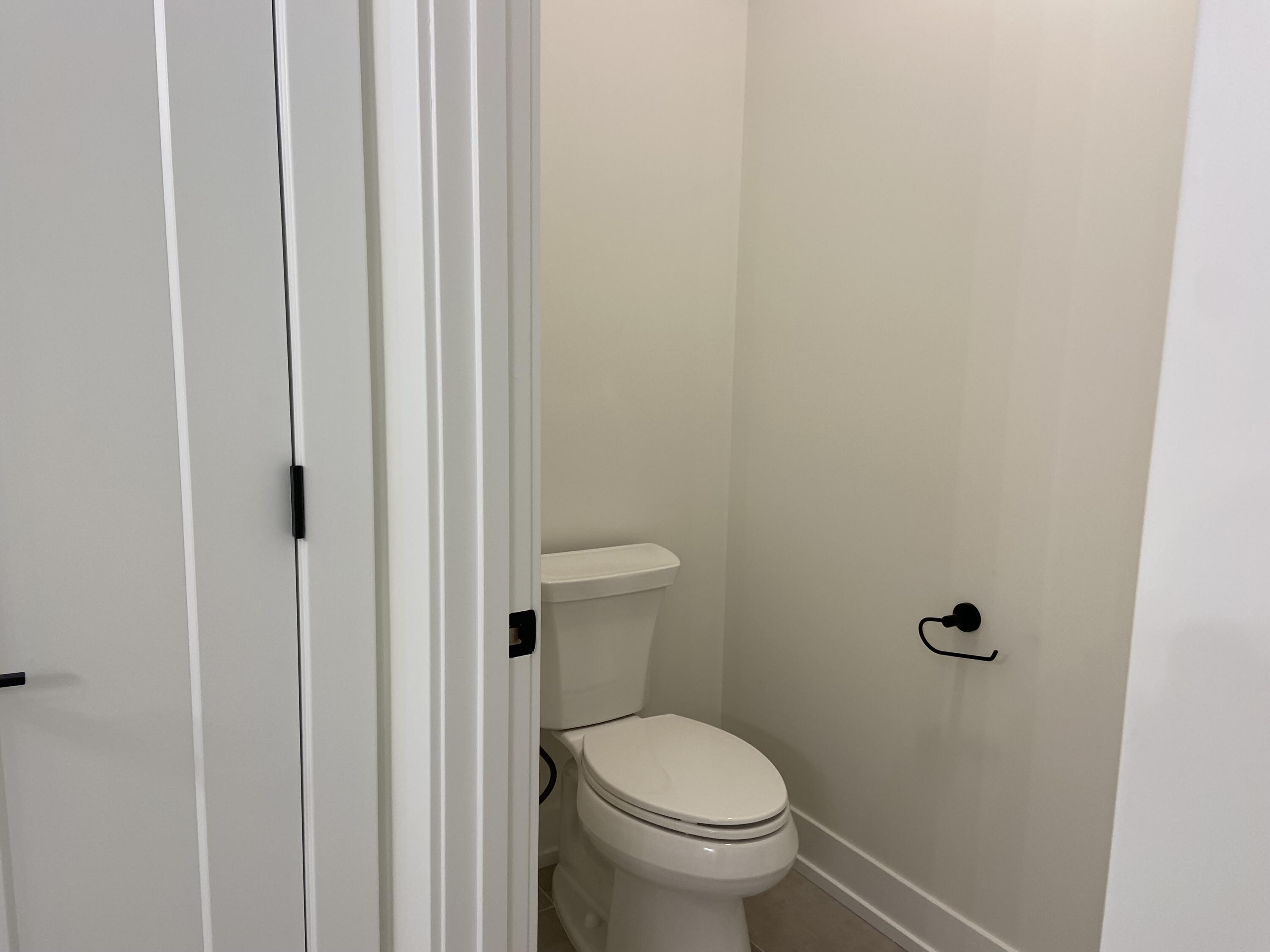725 Violet Way St. Joseph, MI 49085 - Photo 14 of 20 IMG_6003