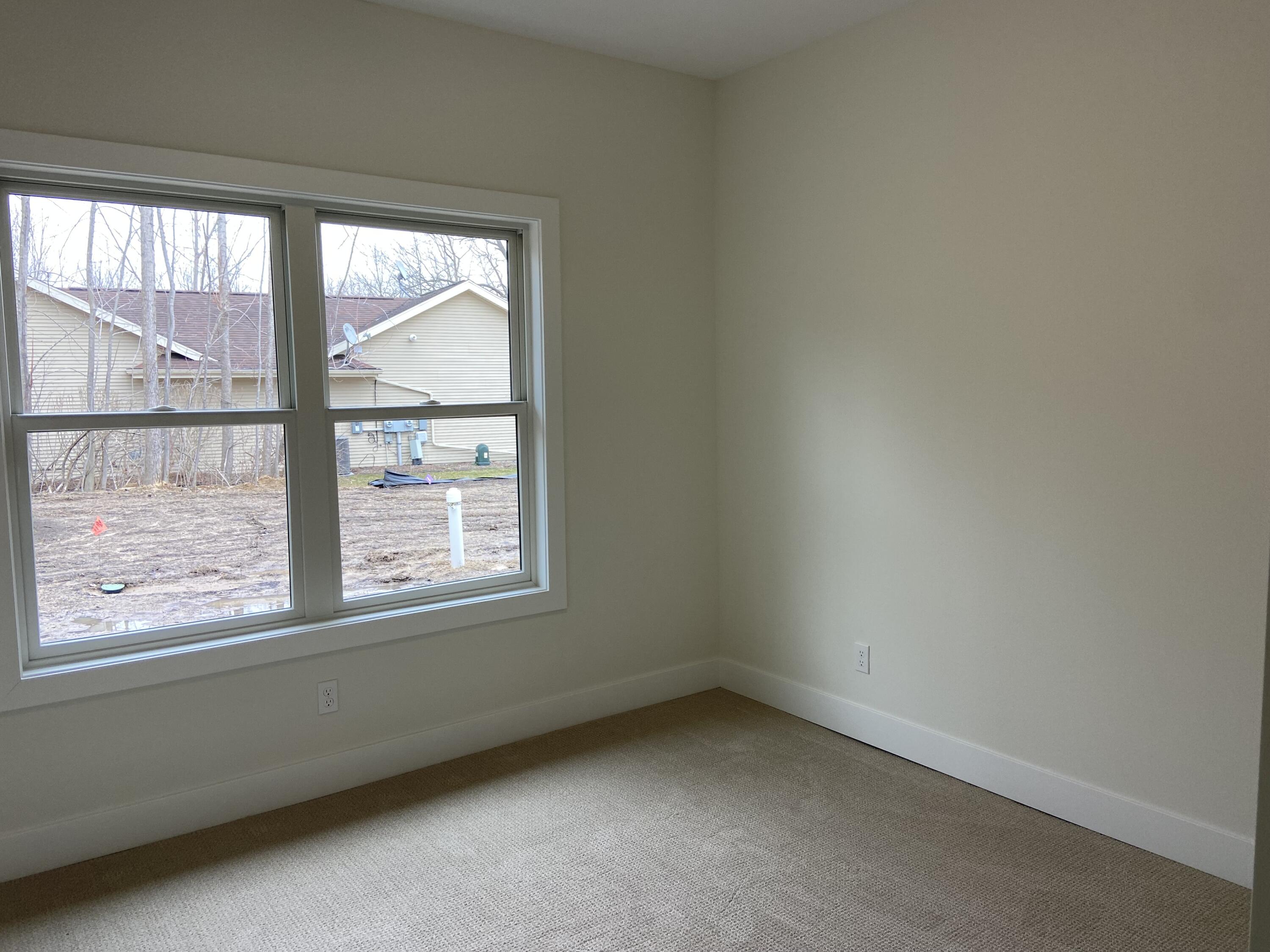 725 Violet Way St. Joseph, MI 49085 - Photo 17 of 20 IMG_6006
