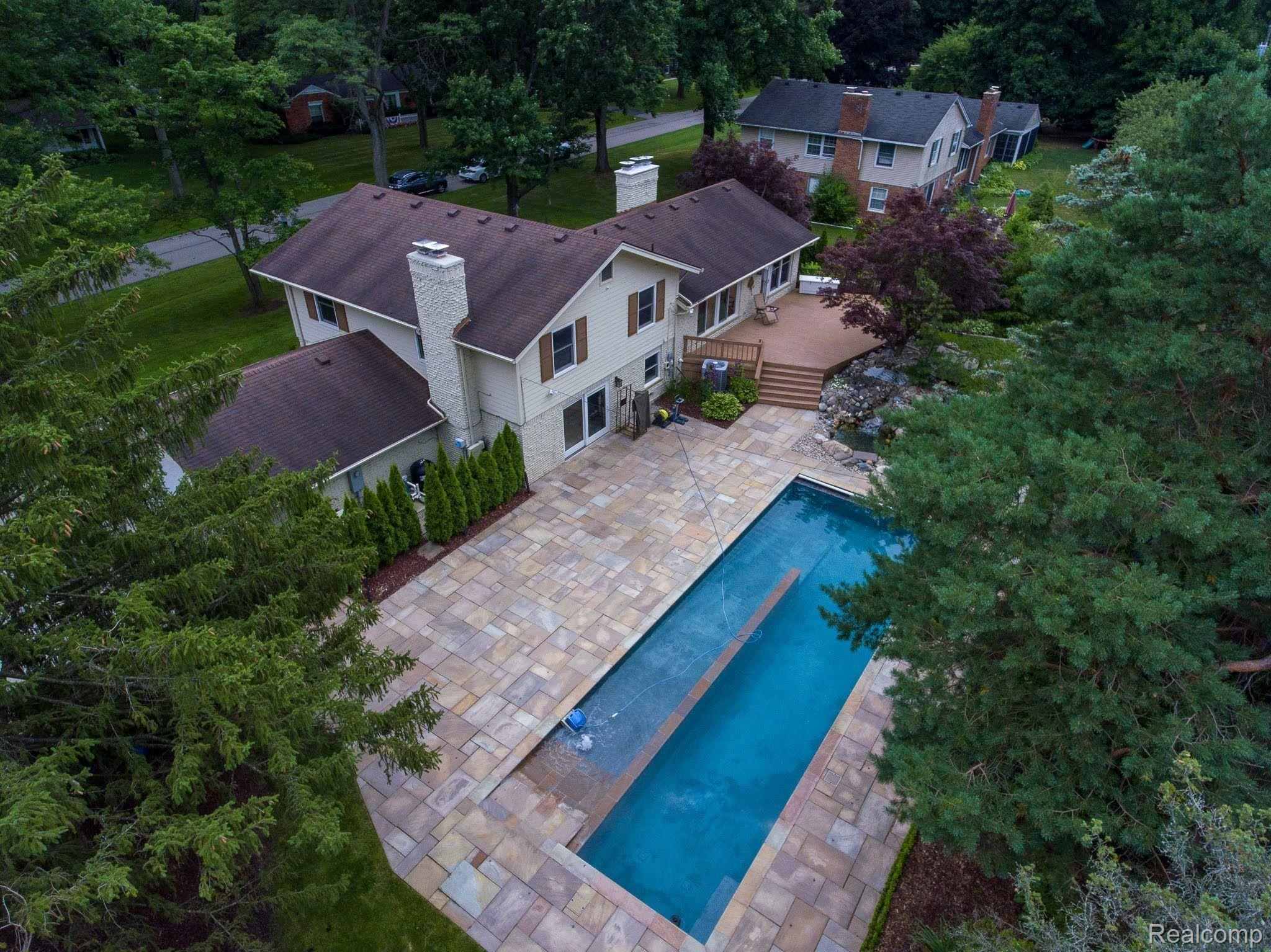 1095 Rock Spring Road Bloomfield Hills, MI 48304 - Photo 38 of 54 Gallery Image 38