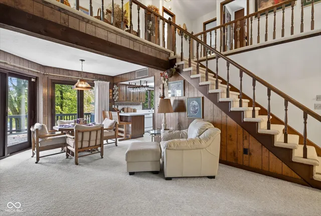 $799,000 | 8002 North Lakeview Drive, Unionville, IN 47468