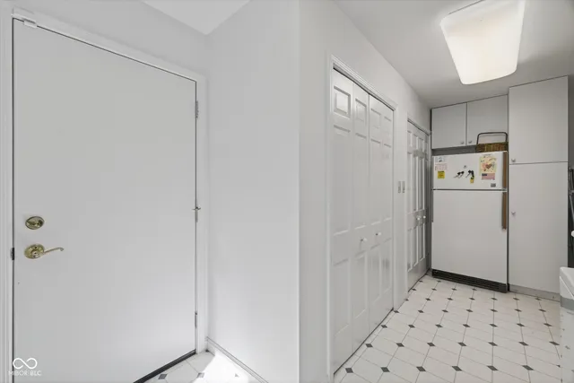 $799,000 | 8002 North Lakeview Drive, Unionville, IN 47468