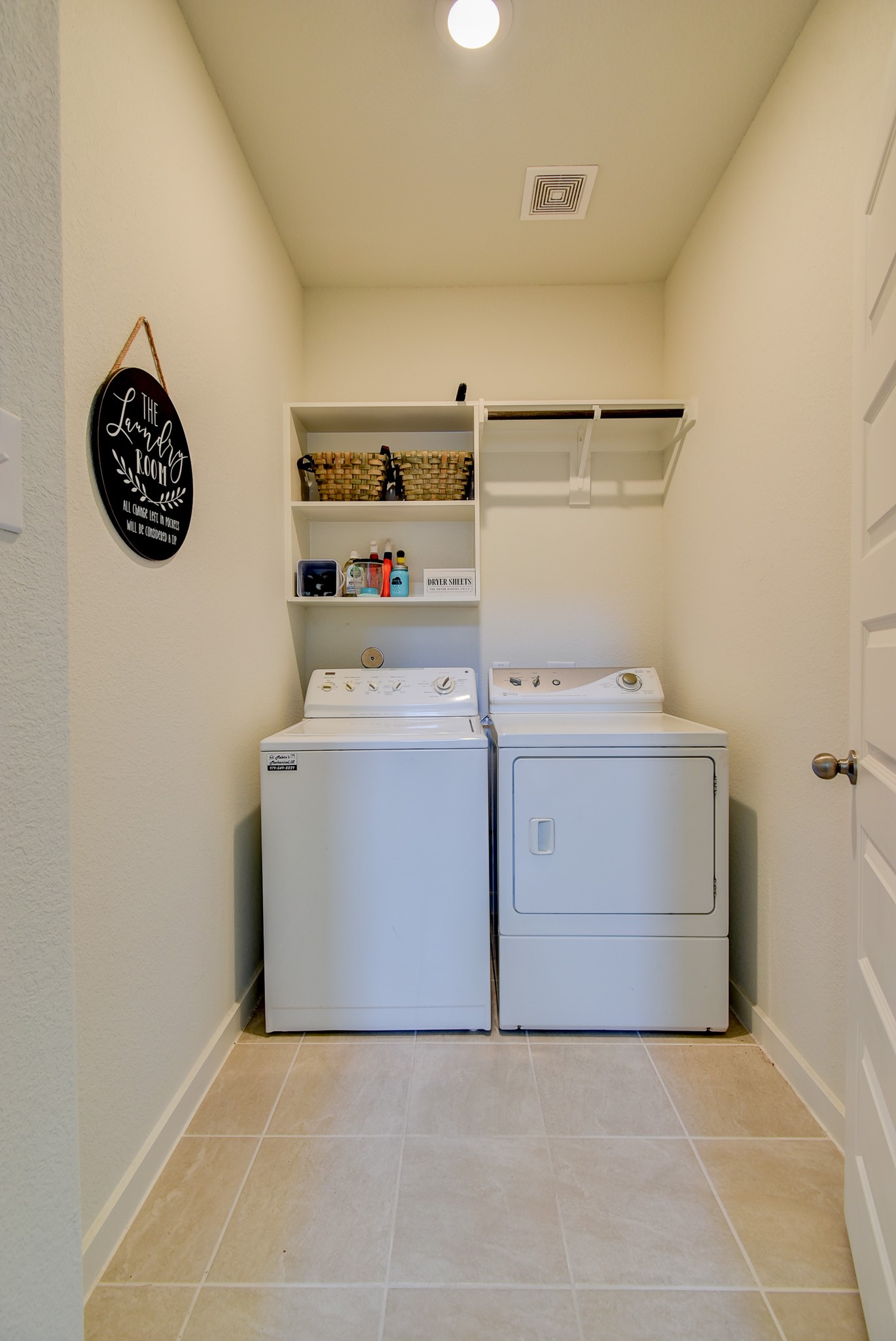 205 Laura Leigh Lane Angleton, TX 77515 - Photo 16 of 29 Laundry Room