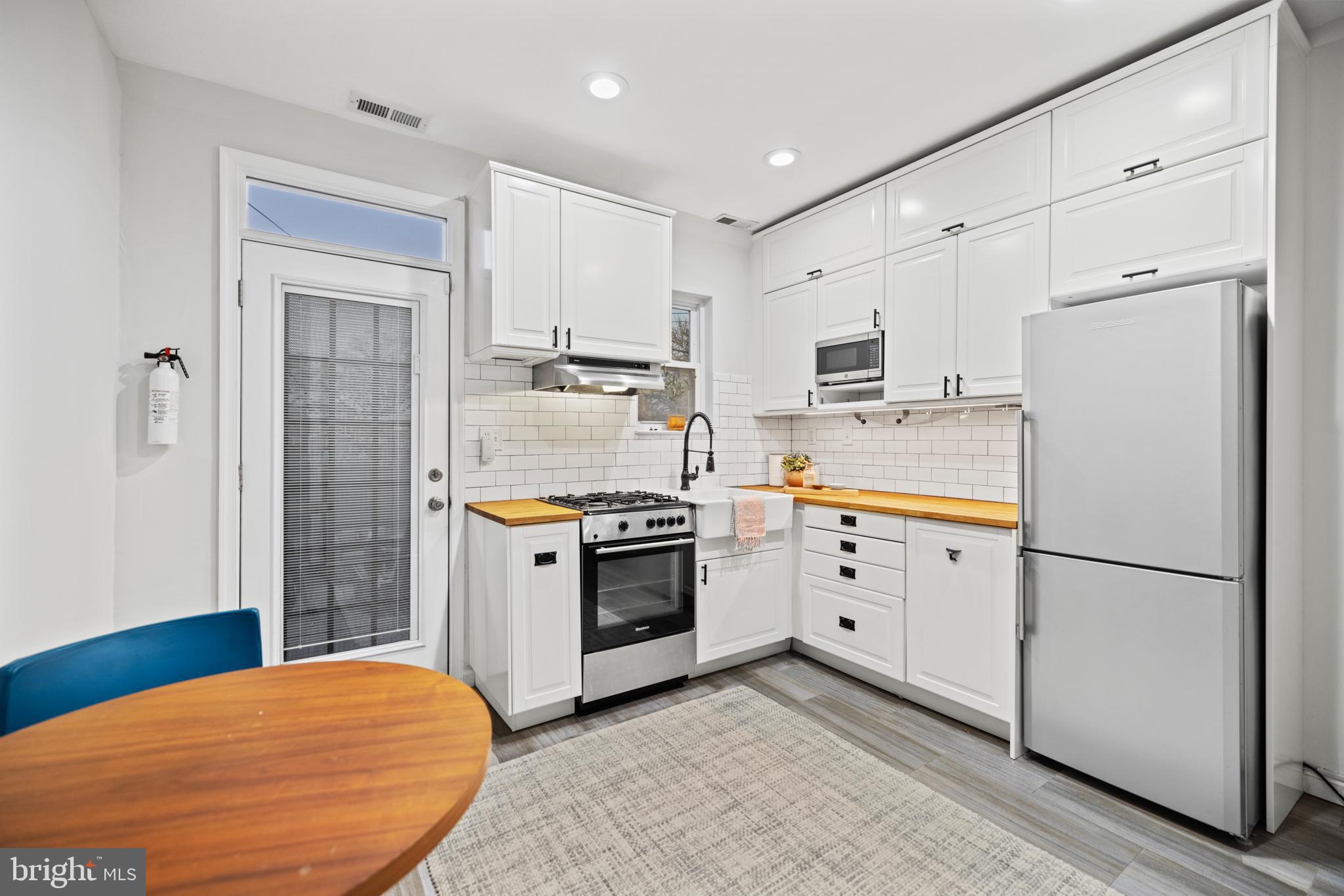 643 20th Street Northeast Washington, DC 20002 - Photo 8 of 26