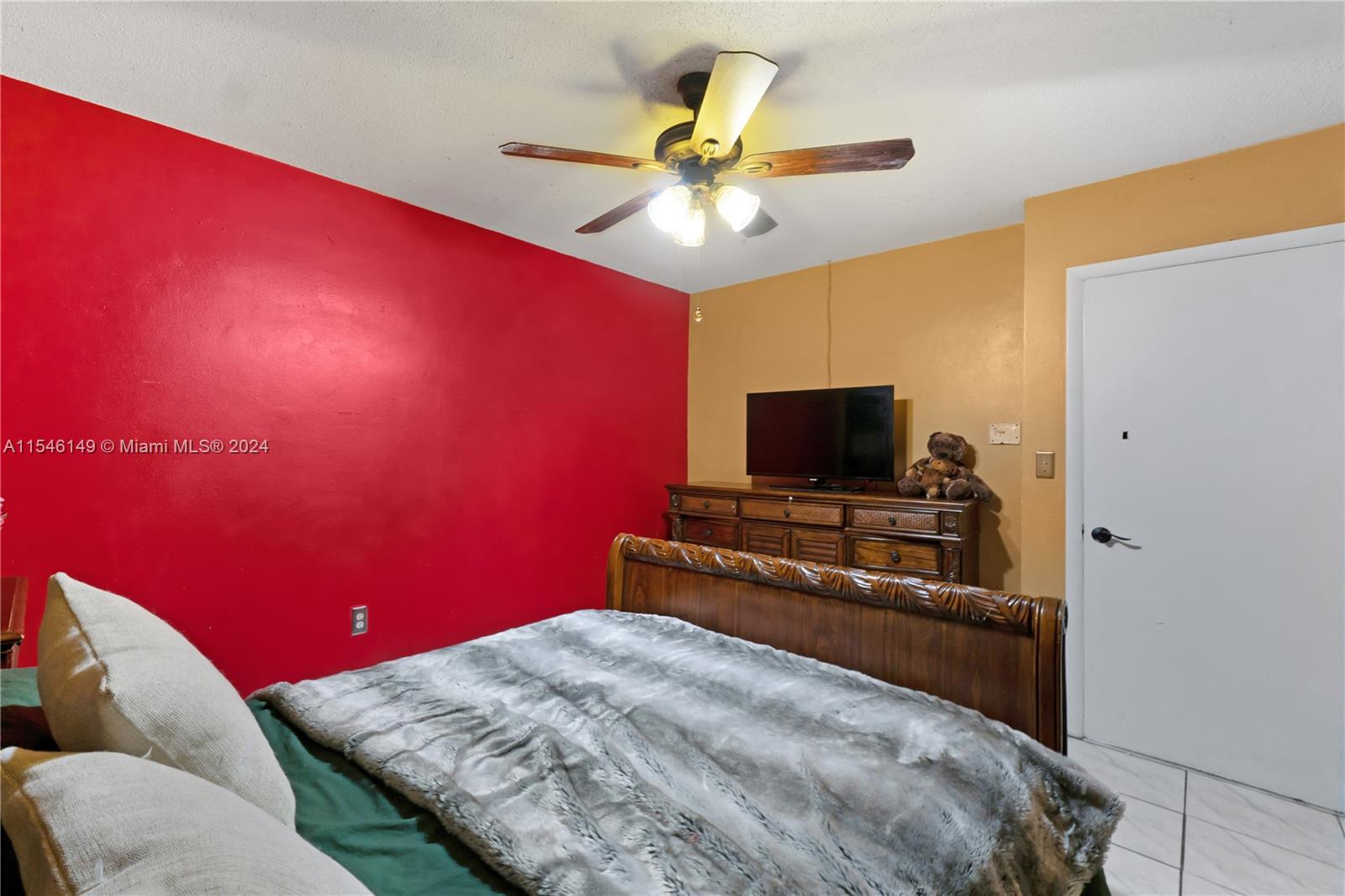 9780 Southwest 37th Terrace Miami, FL 33165 - Photo 17 of 49