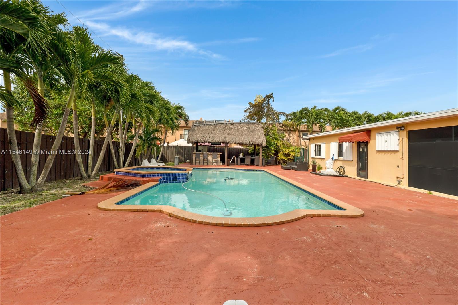 9780 Southwest 37th Terrace Miami, FL 33165 - Photo 26 of 49