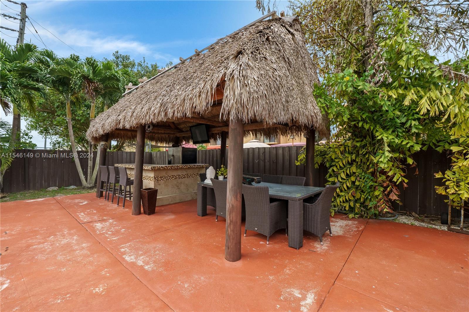 9780 Southwest 37th Terrace Miami, FL 33165 - Photo 30 of 49