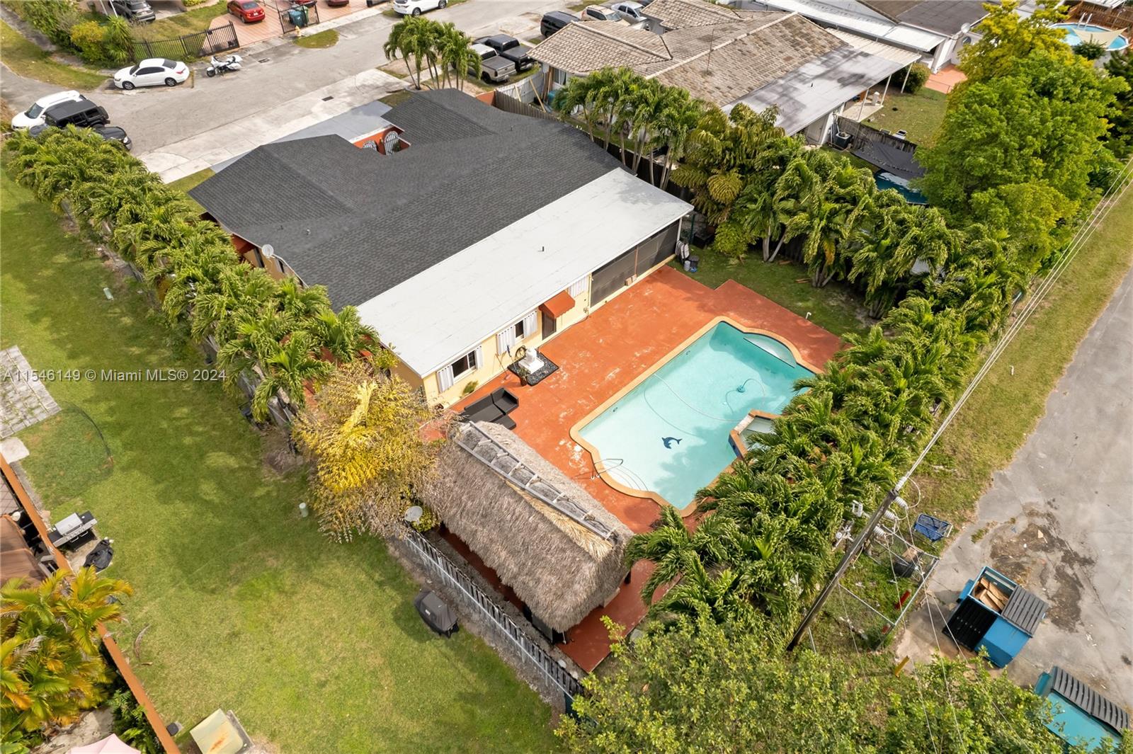 9780 Southwest 37th Terrace Miami, FL 33165 - Photo 46 of 49