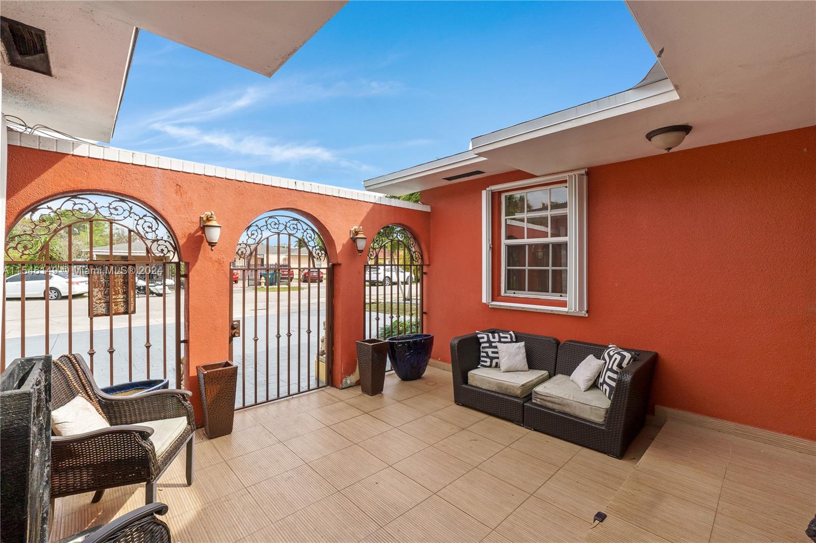 9780 Southwest 37th Terrace Miami, FL 33165 - Photo 7 of 49