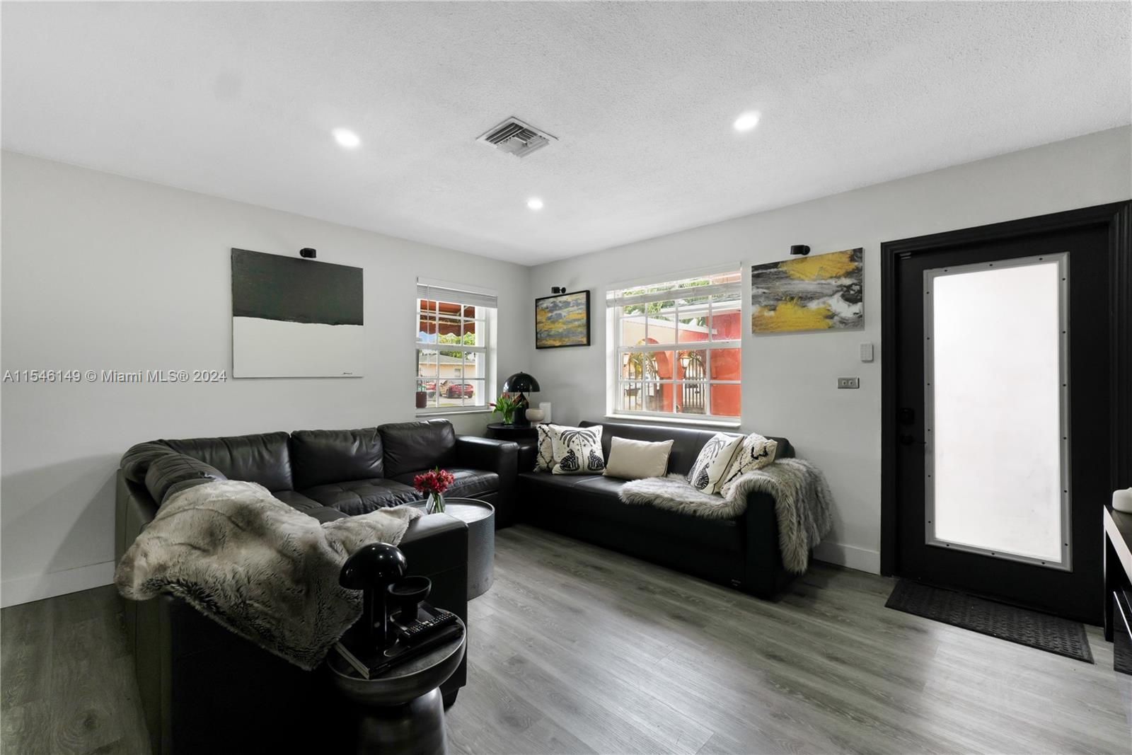 9780 Southwest 37th Terrace Miami, FL 33165 - Photo 9 of 49