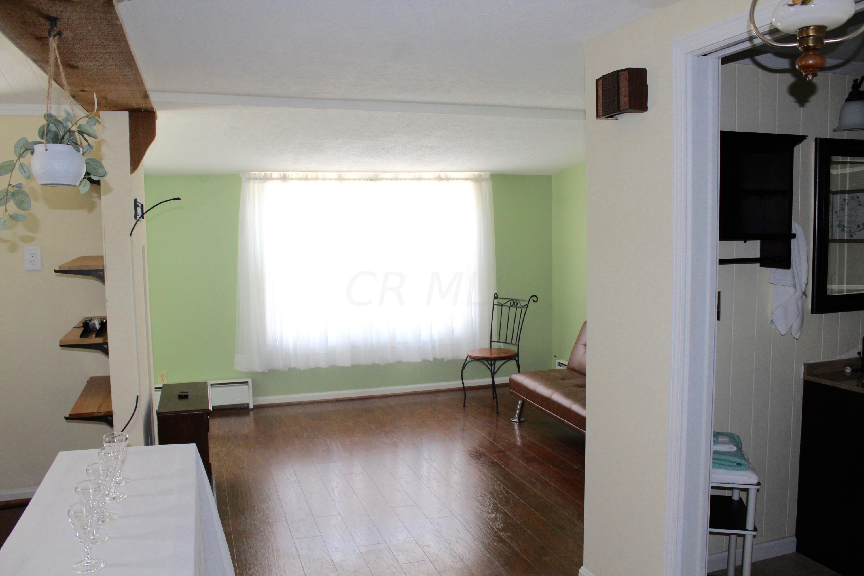 271 10th Street Lancaster, OH 43130 - Photo 7 of 18 Spacious