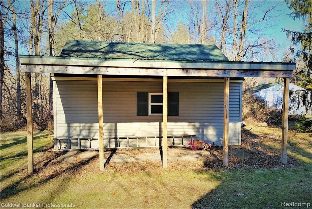 6427 Davison Road Burton, MI 48509 - Photo 5 of 15