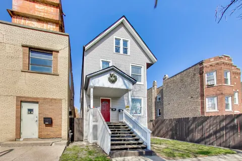 $550,000 | 4862 West Cortland Street, Chicago, IL 60639