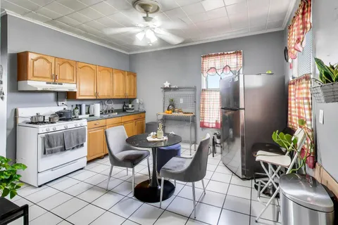 $550,000 | 4862 West Cortland Street, Chicago, IL 60639