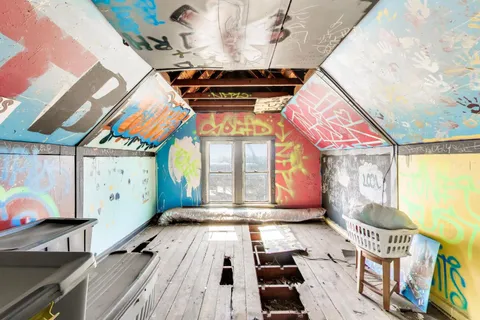 $550,000 | 4862 West Cortland Street, Chicago, IL 60639