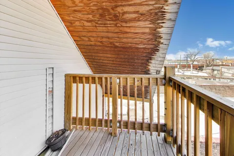 $550,000 | 4862 West Cortland Street, Chicago, IL 60639