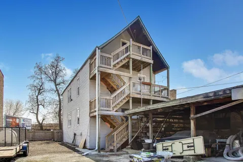 $550,000 | 4862 West Cortland Street, Chicago, IL 60639