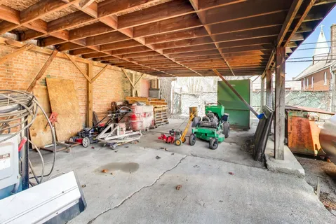 $550,000 | 4862 West Cortland Street, Chicago, IL 60639