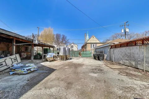 $550,000 | 4862 West Cortland Street, Chicago, IL 60639