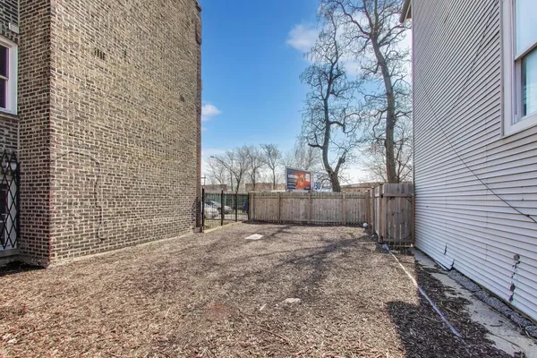 $550,000 | 4862 West Cortland Street, Chicago, IL 60639
