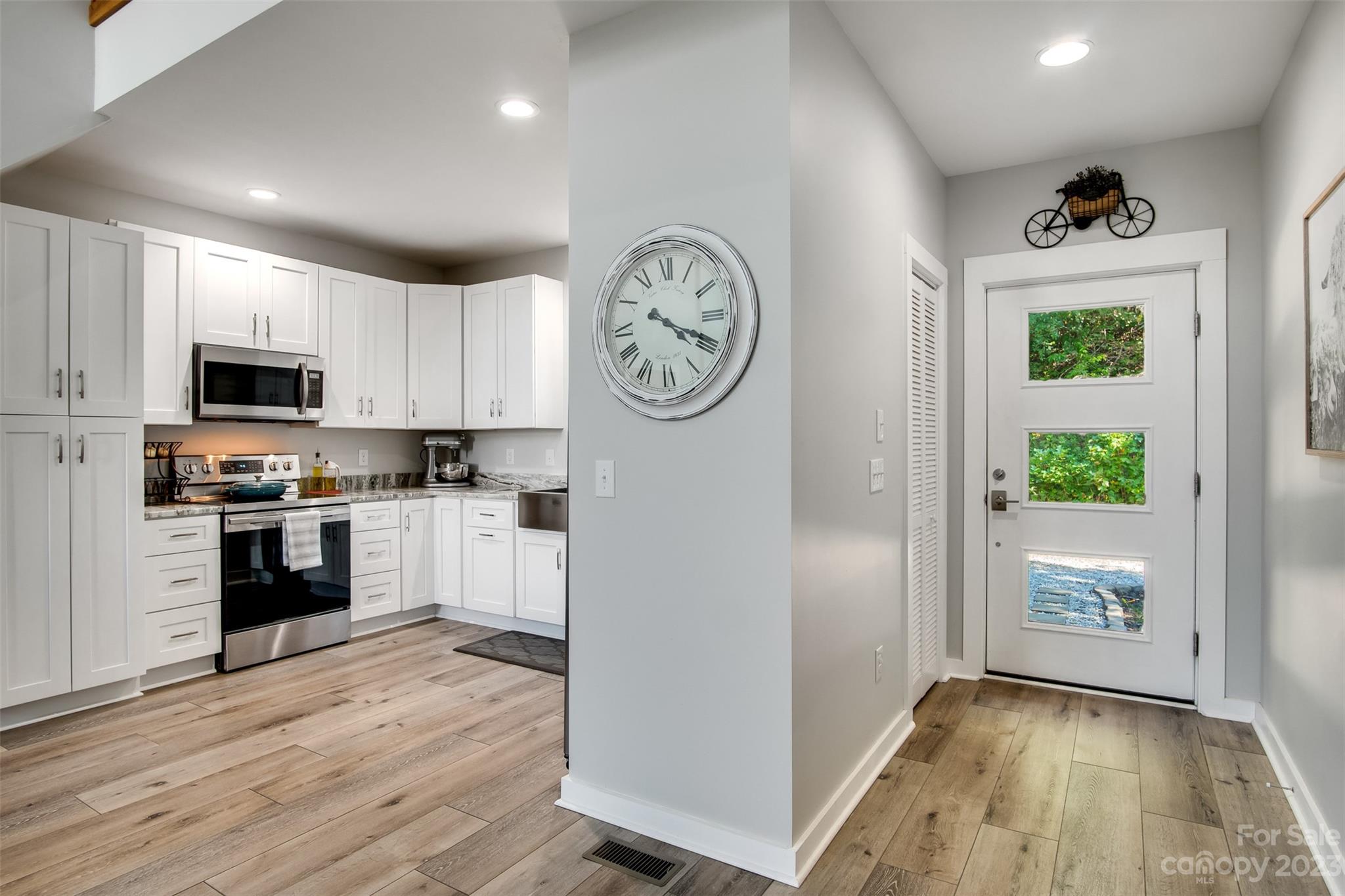 486 Wooten Road Franklin, NC 28734 - Photo 10 of 45 Gallery Image 10