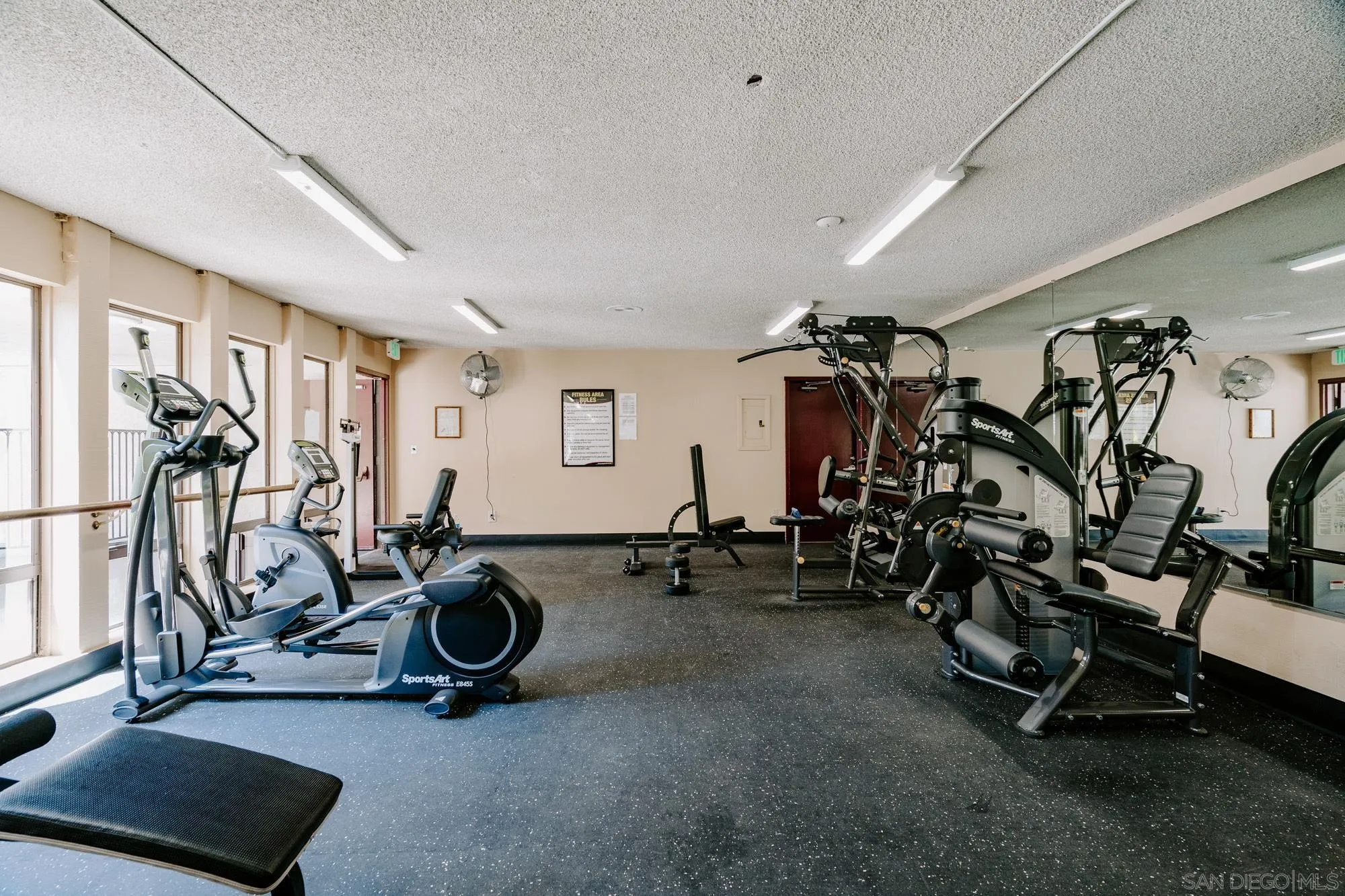 6780 Friars Road, Unit 346 San Diego, CA 92108 - Photo 22 of 29 a view of a room with gym equipment