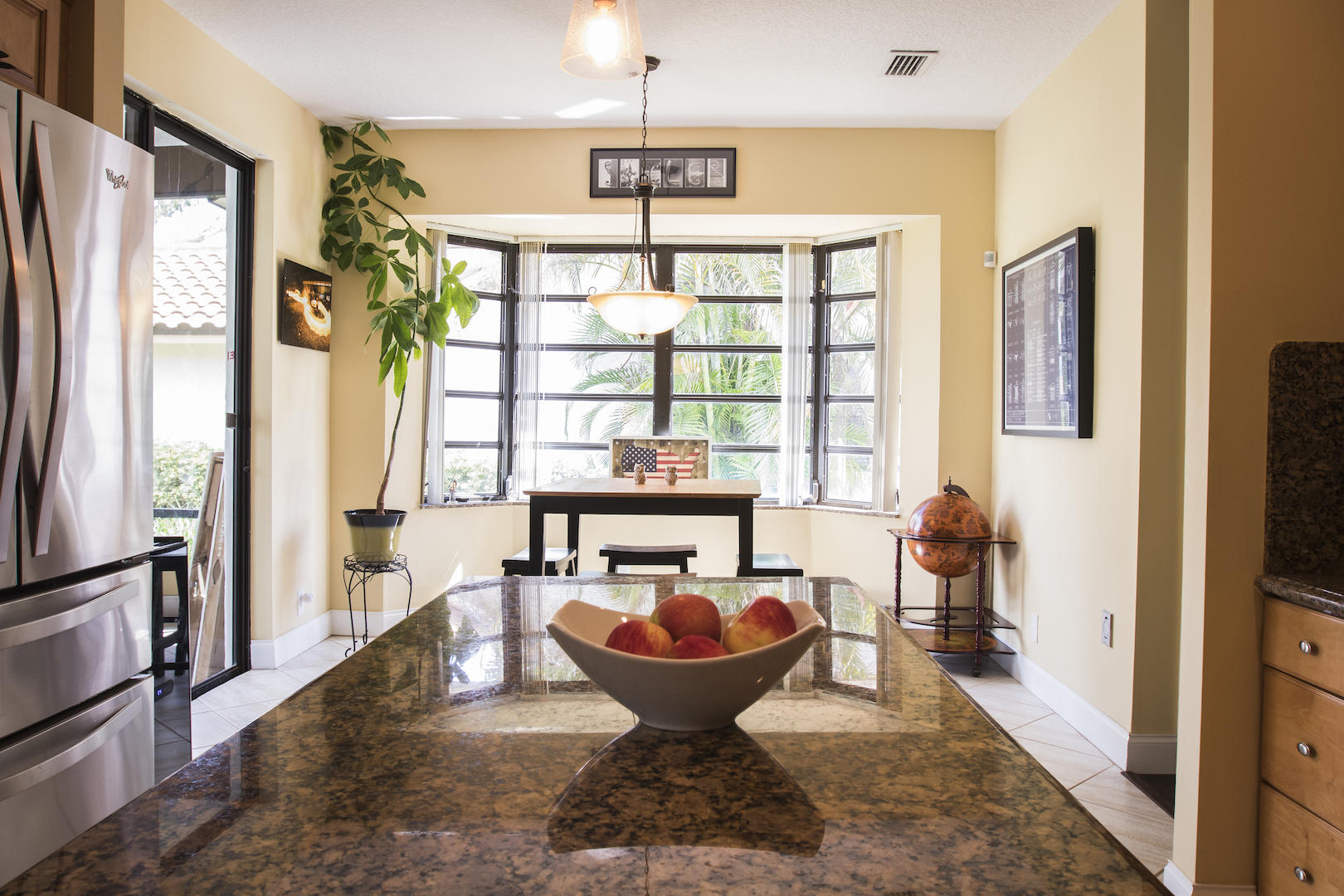 20083 Back 9 Drive Boca Raton, FL 33498 - Photo 14 of 37 HUGE BREAKFAST NOOK WINDOWS