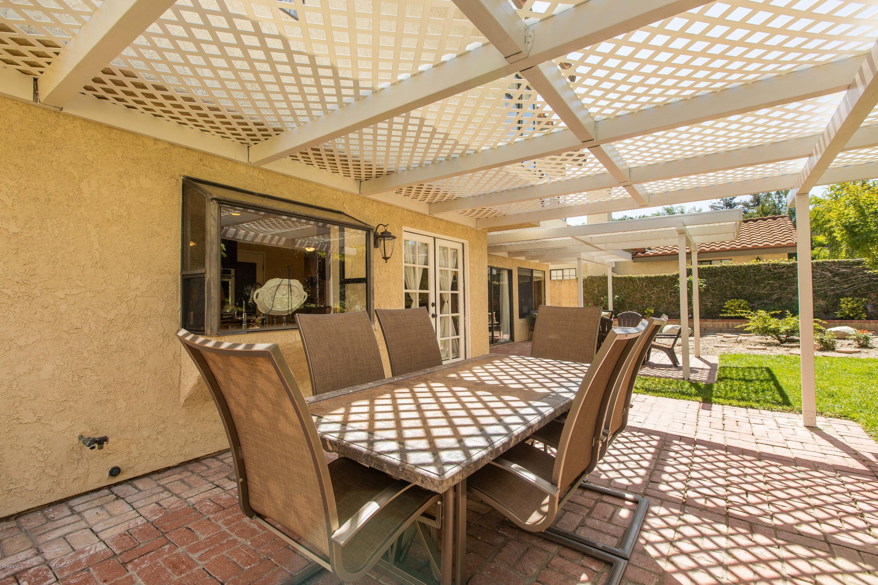 4034 Doneva Road Moorpark, CA 93021 - Photo 13 of 47 a view of a dining room with furniture