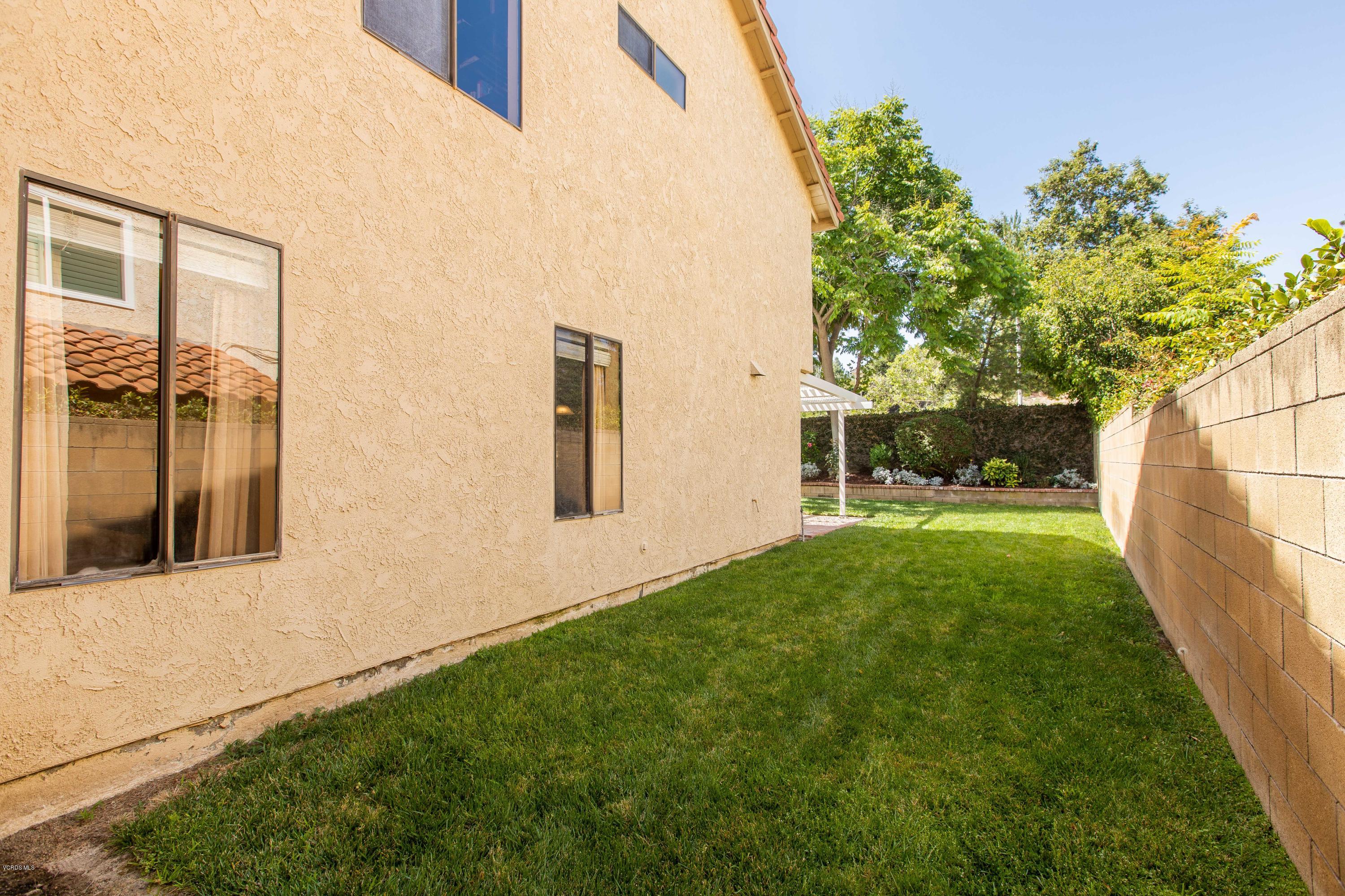 4034 Doneva Road Moorpark, CA 93021 - Photo 39 of 47 a view of yard from a house