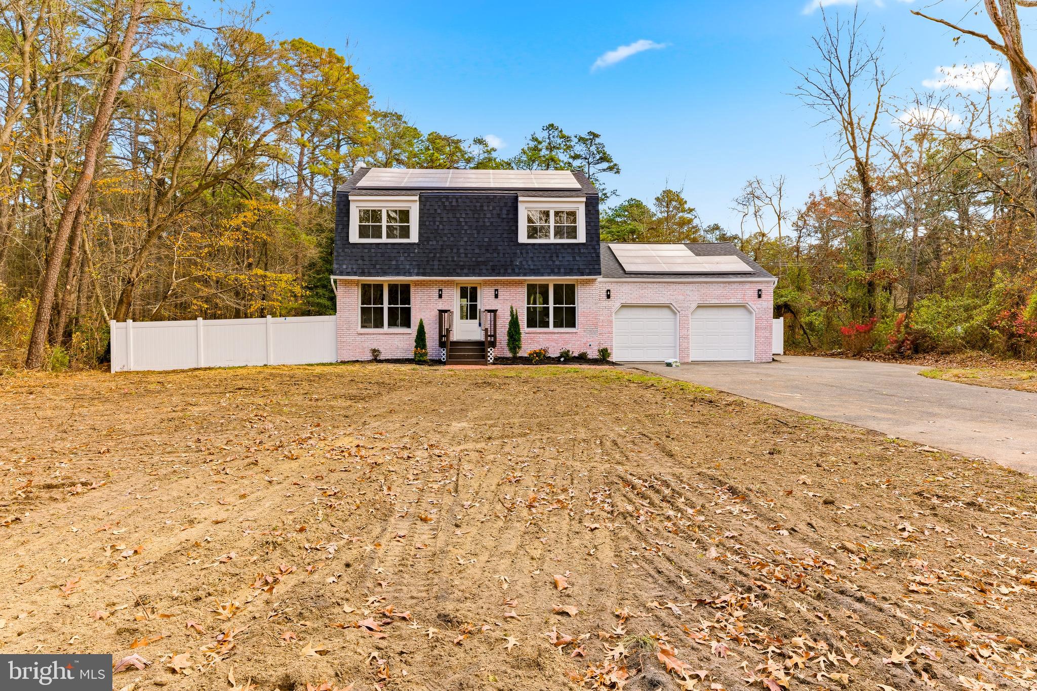 a house view with a outdoor space
