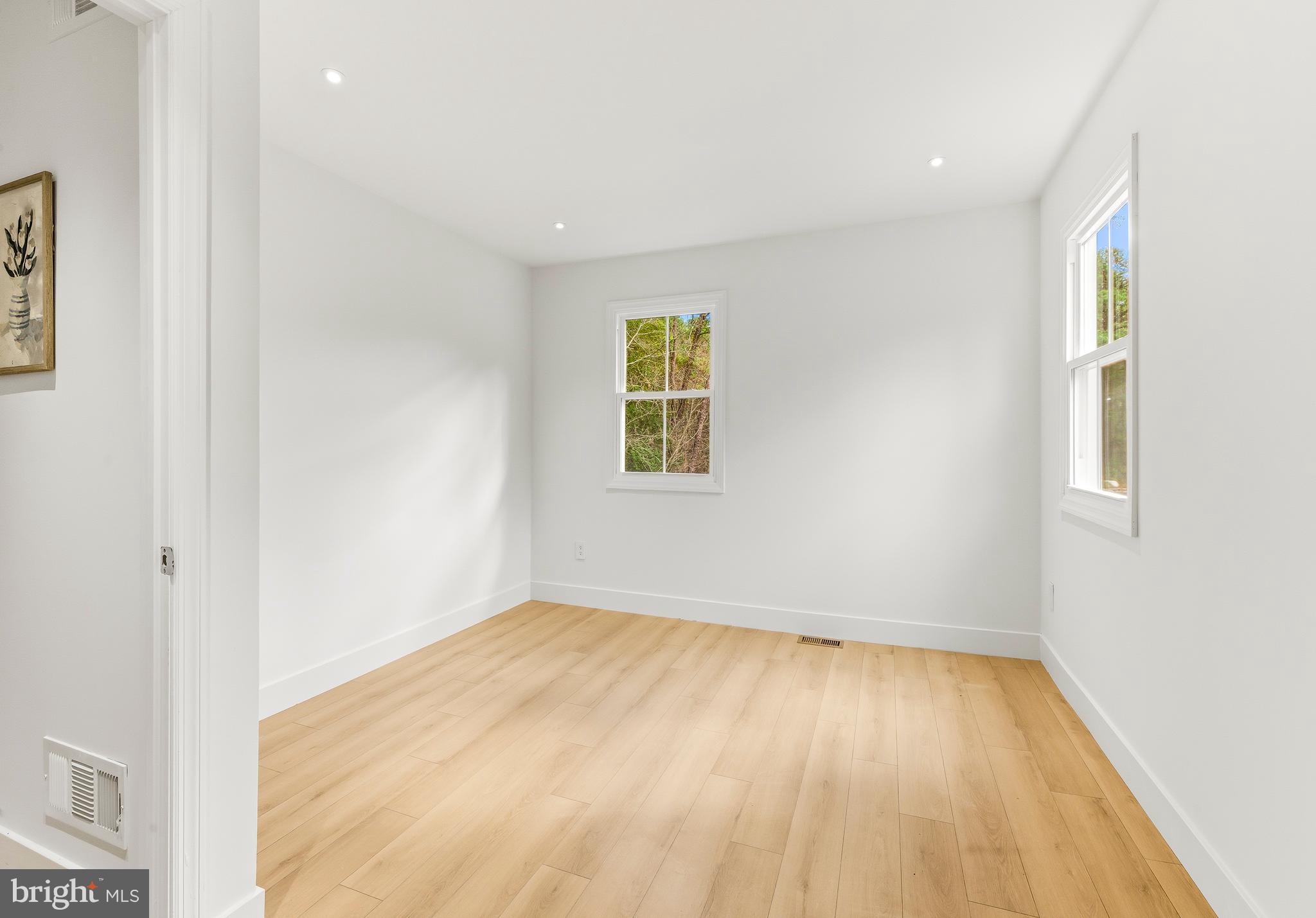 2470 Medford Road Atco, NJ 08004 - Photo 17 of 22 an empty room with a window