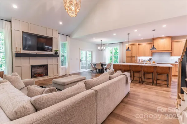 $675,000 | 602 Kames Court Northwest, Conover, NC 28613