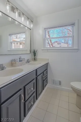 $899,900 | 26 Pihlman Place, Chatham, NJ 07928