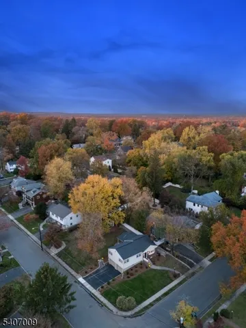 $899,900 | 26 Pihlman Place, Chatham, NJ 07928