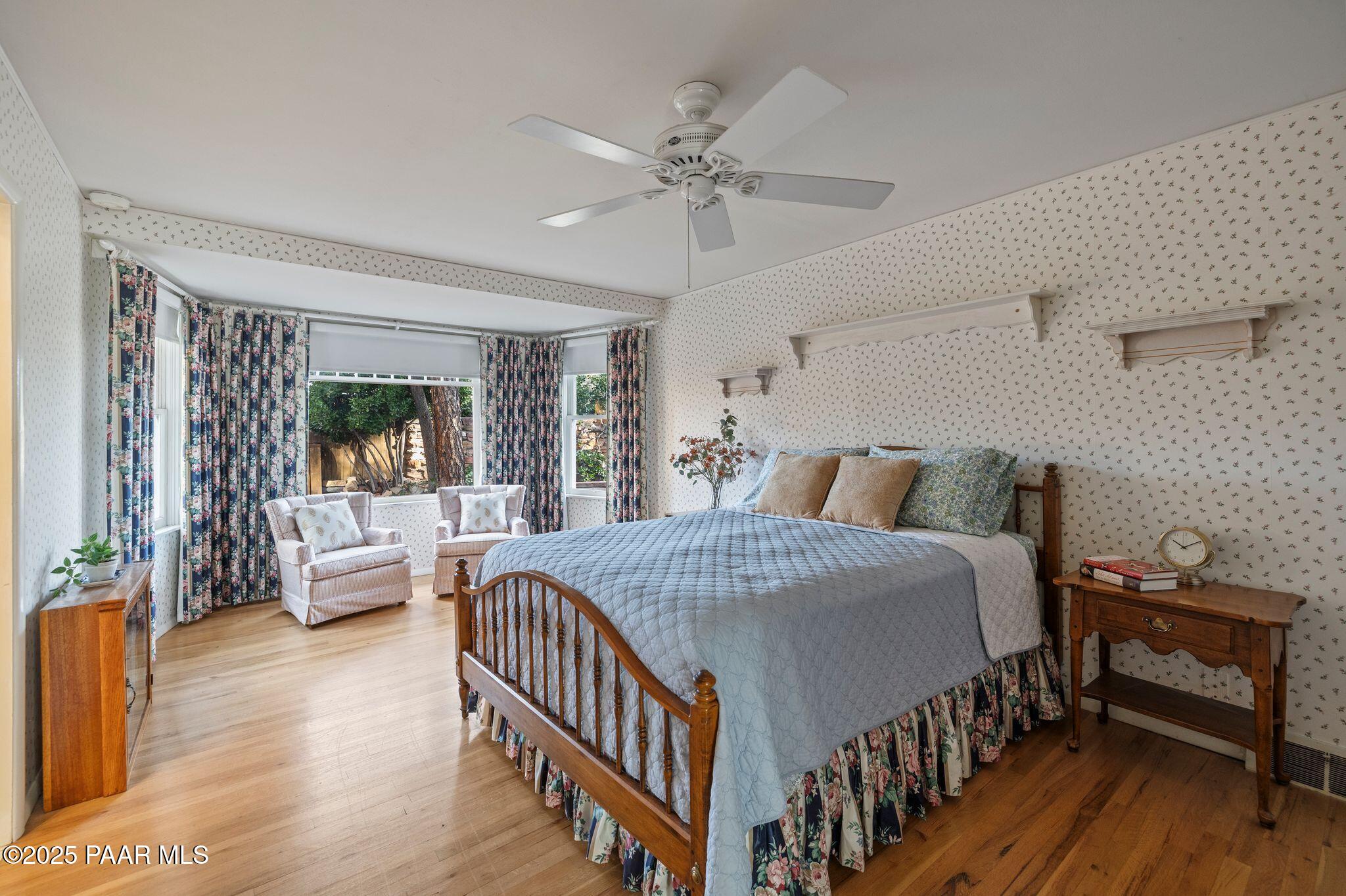 224 Congress Avenue Prescott, AZ 86303 - Photo 26 of 59 a bed room with a bed and a couch