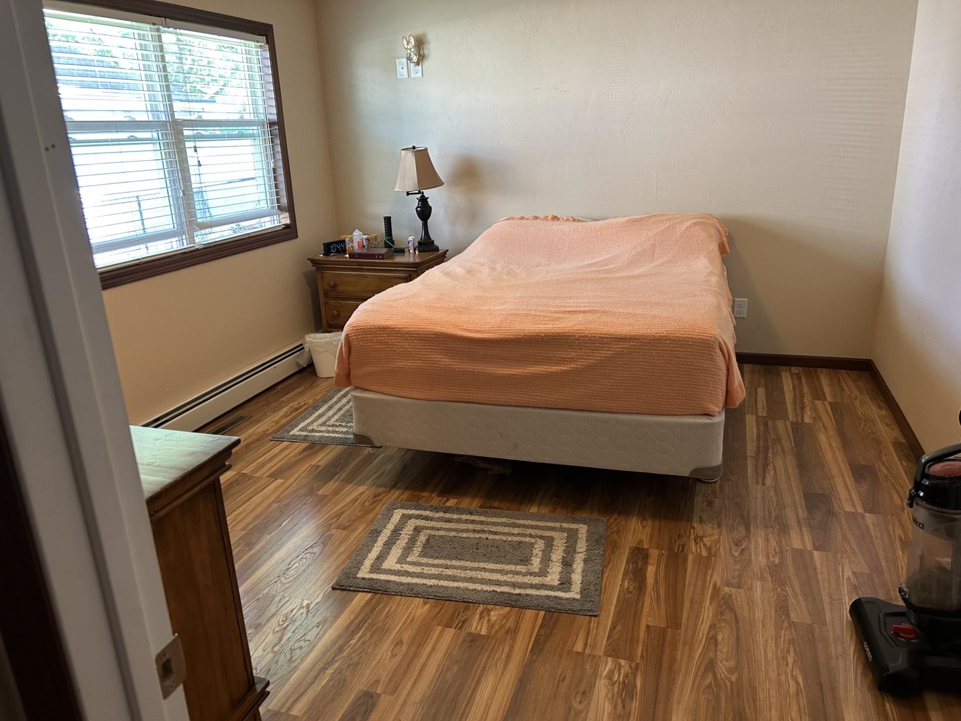 428 8th Street Menasha, WI 54952 - Photo 8 of 12