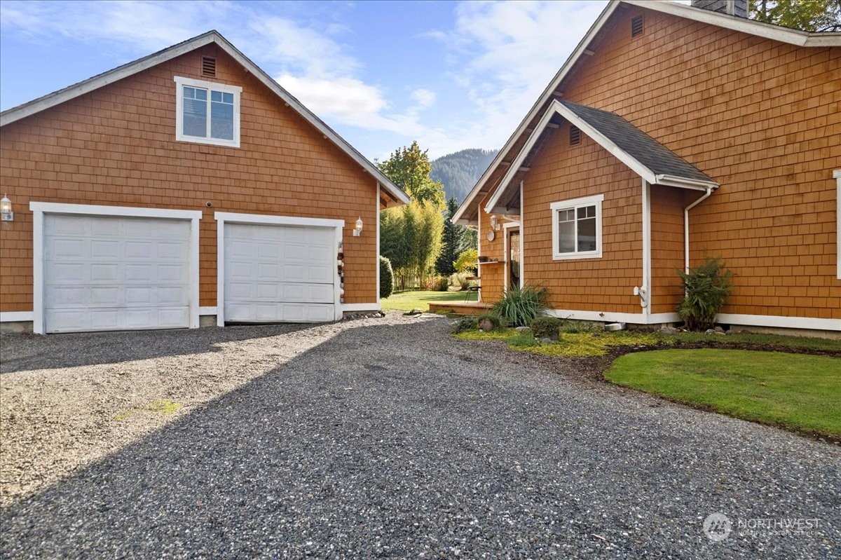 4489 Mosquito Lake Road Deming, WA 98244 - Photo 3 of 39
