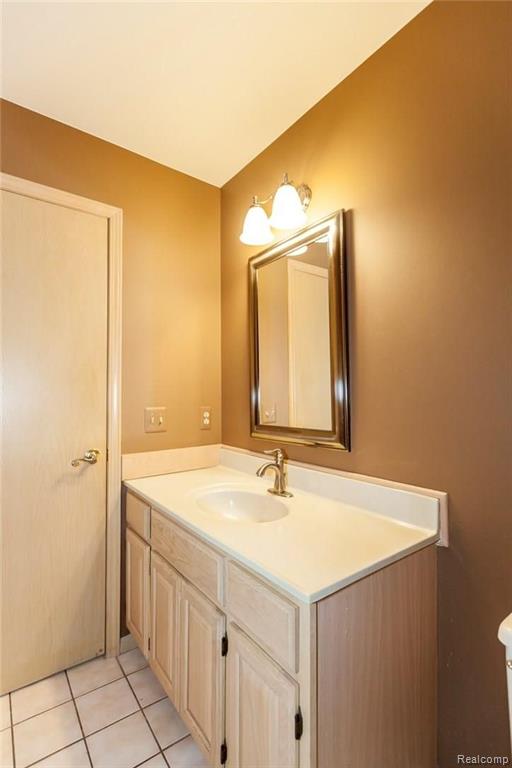 30516 Huntsman Drive West Farmington Hills, MI 48331 - Photo 25 of 54