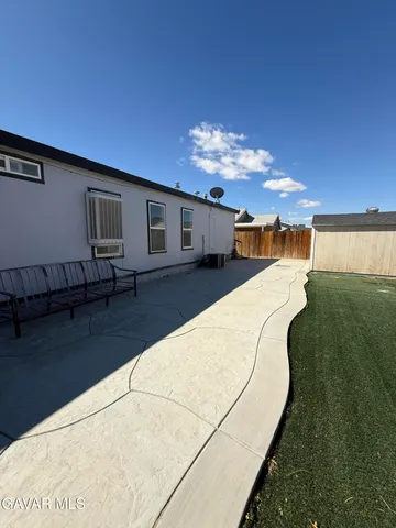 a view of a livingroom with furniture