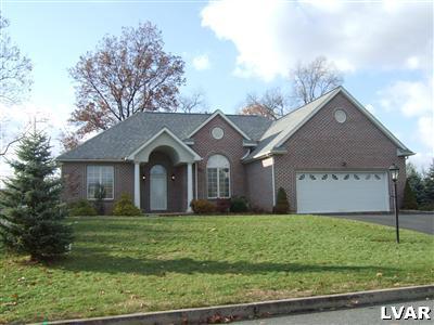 2015 Quail Creek Road Bethlehem, PA 18017 - Photo 1 of 14 Gallery Image 1