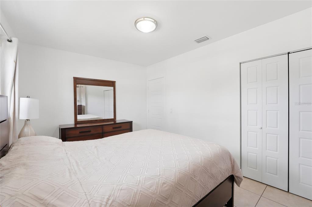 465 East 38th Street Hialeah, FL 33013 - Photo 13 of 40