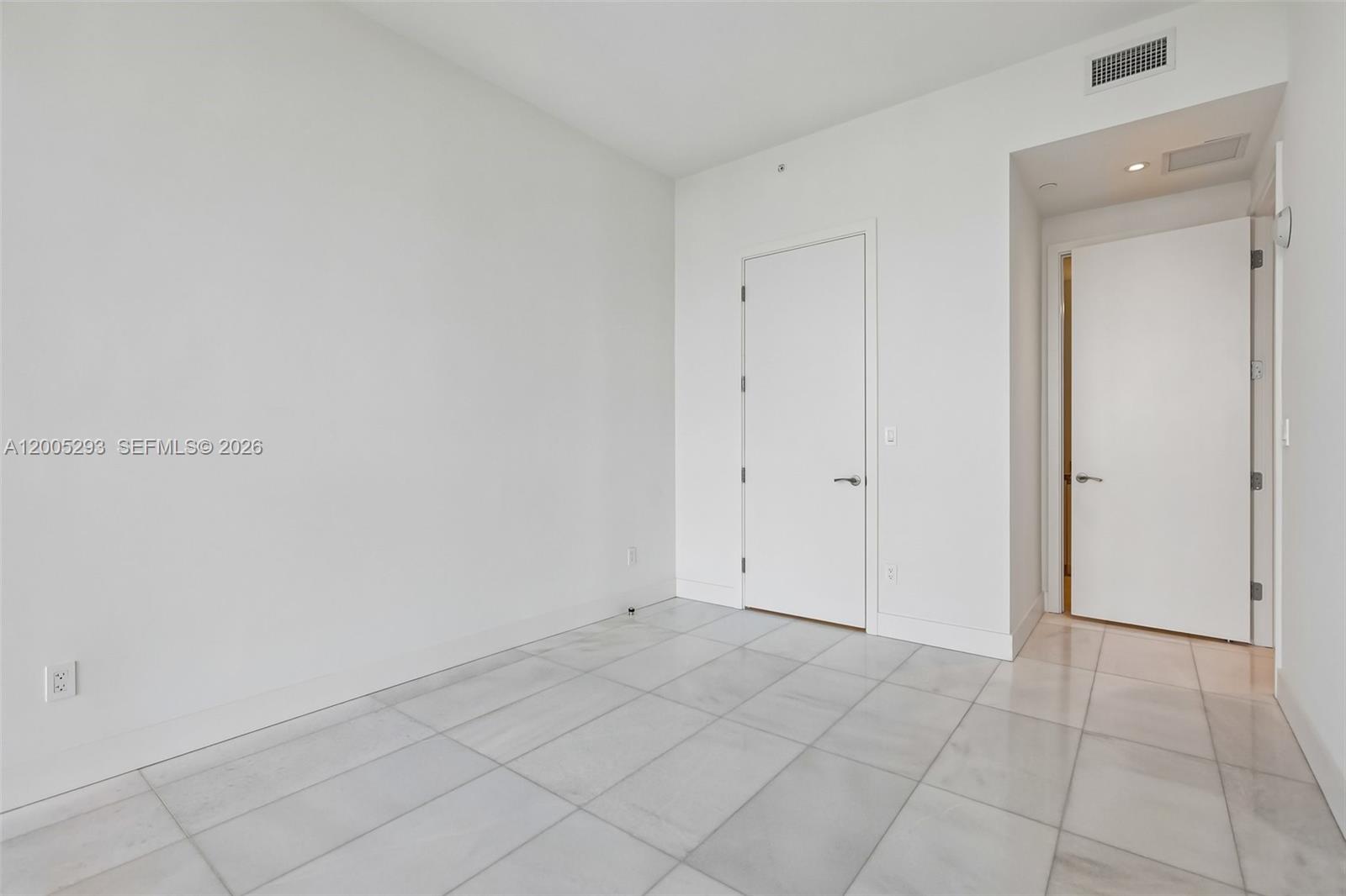 175 Southeast 25th Road, Unit 2803 Miami, FL 33129 - Photo 36 of 56