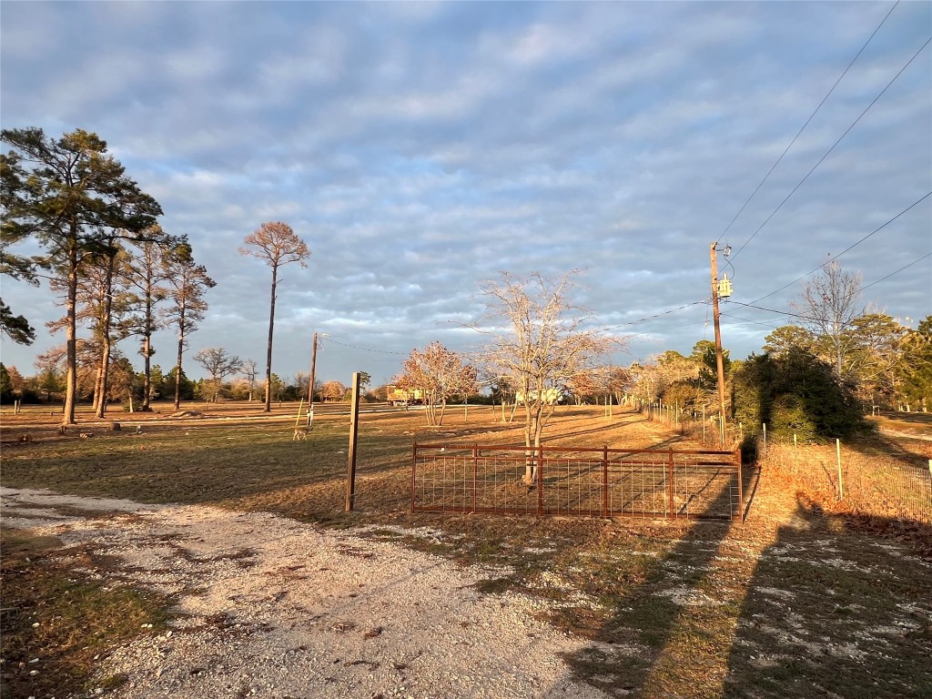 562 Pine Tree Loop, Unit B Bastrop, TX 78602 - Photo 7 of 18 a view of a water fountain and city view
