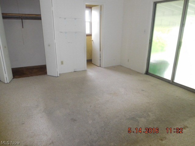 6386 Fairhaven Road Cleveland, OH 44124 - Photo 5 of 13