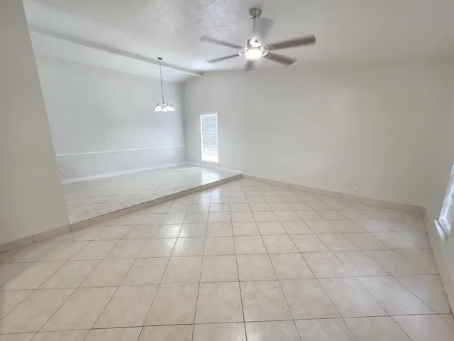 $2,100 | 15630 Camino Del Sol Drive, Houston, TX 77083