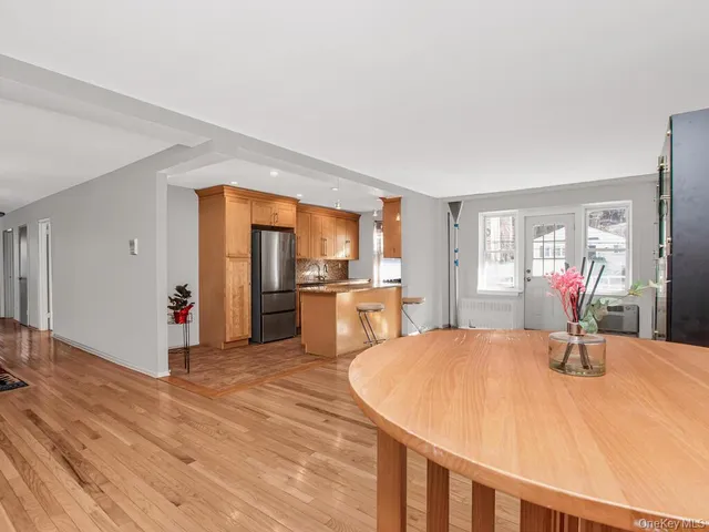 $375,000 | 709 Warburton Avenue, Unit 3B, Yonkers, NY 10701