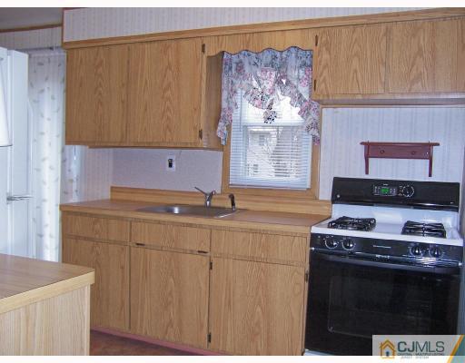 15 Highview Road East Brunswick, NJ 08816 - Photo 2 of 8 Gallery Image 2